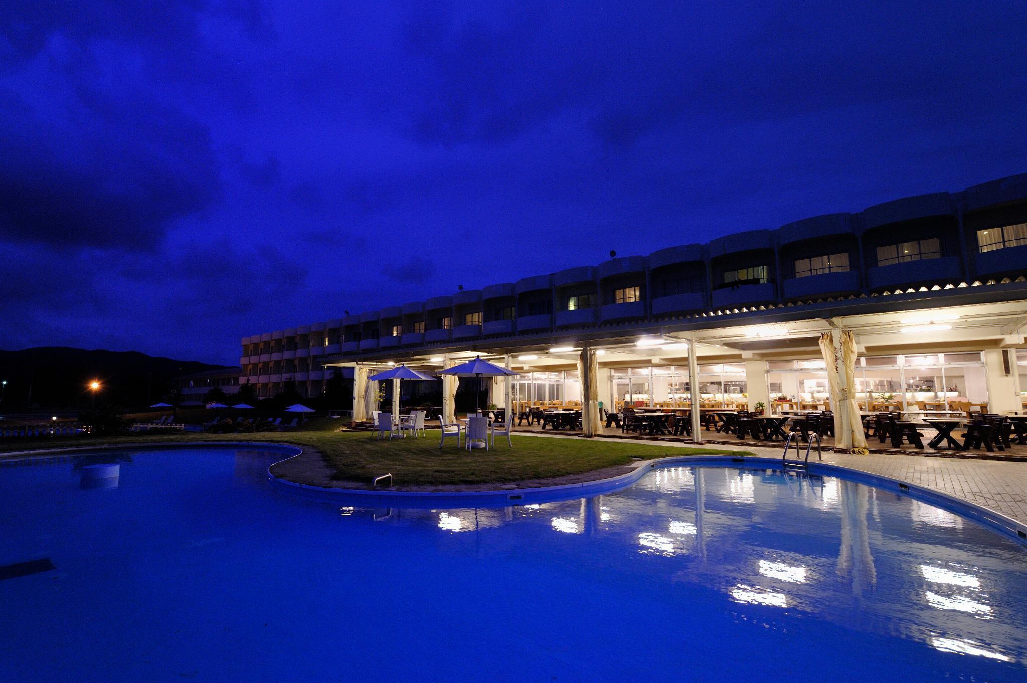 En Resort Kumejima Eef Beach Hotel Exterior foto